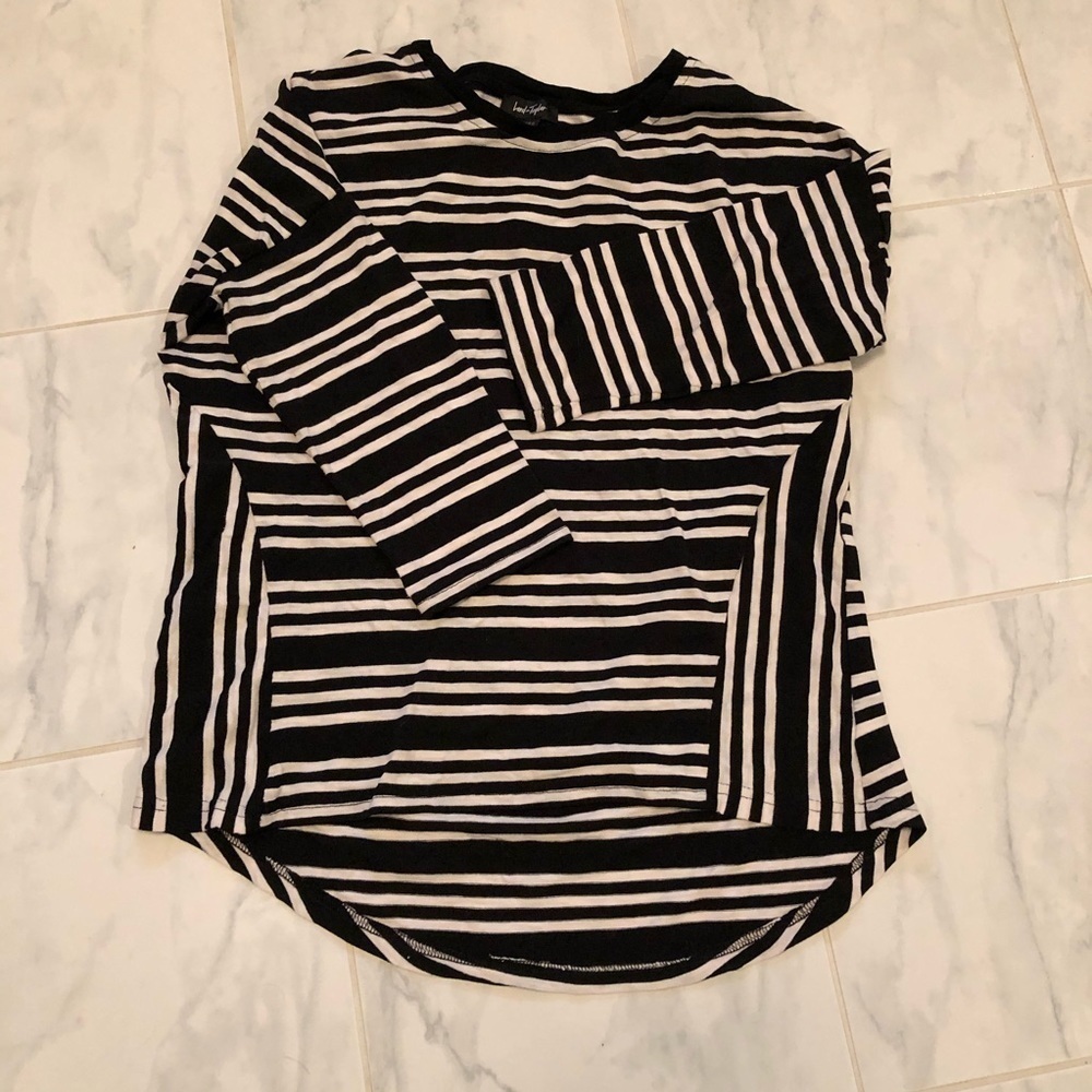 Lord & Taylor striped 3/4 sleeve top EUC!